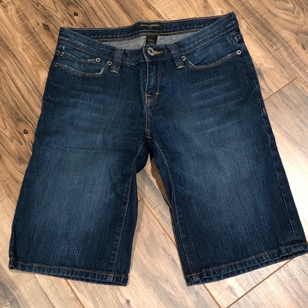 Banana Republic Denim Shorts. Size 6 Petite. 6P